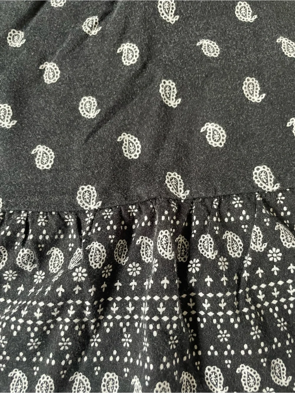 Girl’s Outfit - Picture 2 of 3